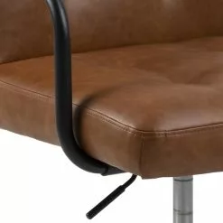 Tuotemerkit Cosmo-työtuoli Käsinojilla - Ruskea PU -Keittiö- ja ruokapöytätuolit Försäljningsbutik 202646e9f2e80f8148a7fb4491703f4c74