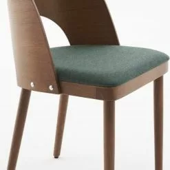 Tuotemerkit Avola Ruokatuoli - Valinnainen Rungon Ja Verhoilun Väri -Keittiö- ja ruokapöytätuolit Försäljningsbutik 37ddb5f3f4f7d7fbdd853610af48d3d429