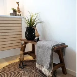 Tuotemerkit Barcelonan Penkki - Tiikki -Keittiö- ja ruokapöytätuolit Försäljningsbutik 531d0f6534460991ab2a42694a9e5edc44