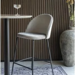 Tuotemerkit Lausanne Baarijakkara - Harmaa/musta 9 Tuotemerkit Lausanne Baarijakkara - Harmaa/musta -Keittiö- ja ruokapöytätuolit Försäljningsbutik c472d7e0f1ccccb70dd359f95d102e92b0