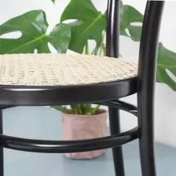 Tuotemerkit Classic No14- Kovapuutuoli - Musta Klassikko -Keittiö- ja ruokapöytätuolit Försäljningsbutik c889fee7cba7226f5adfa6a171dccb0cfd