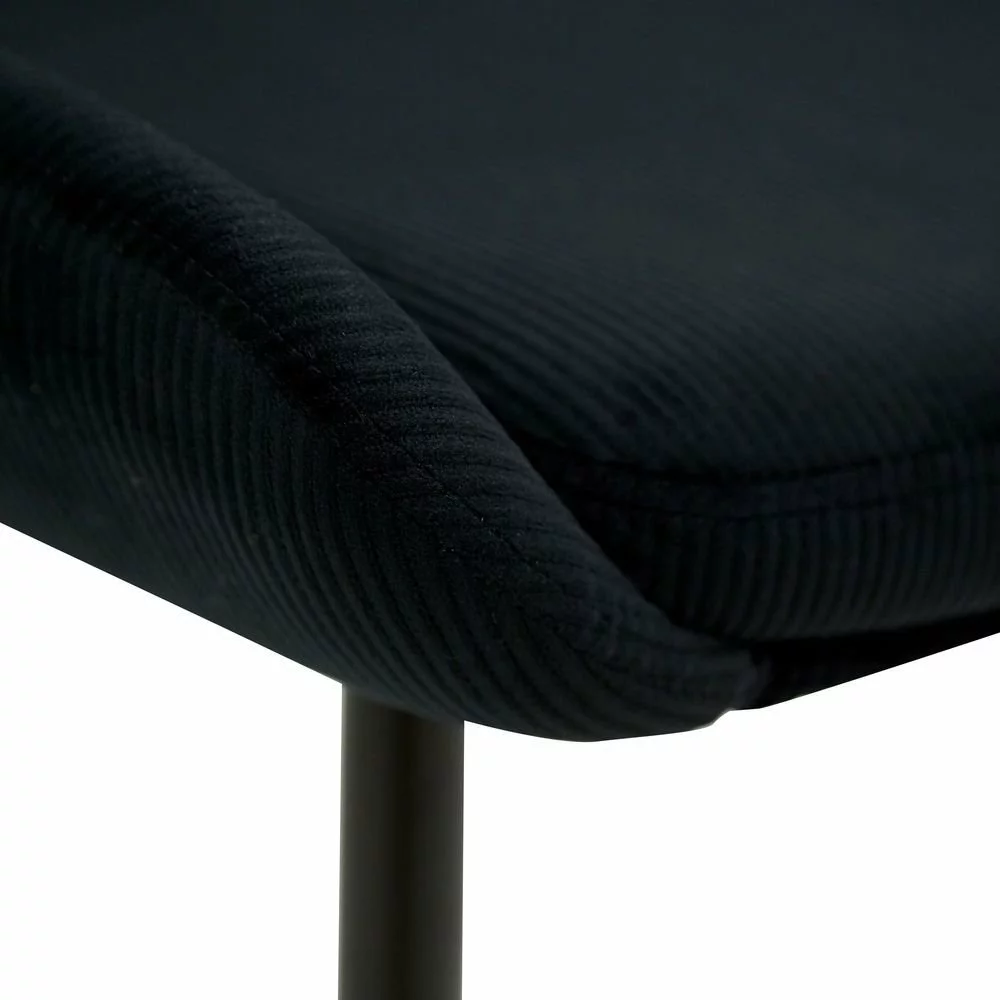 Tuotemerkit Theo Tuoli - Musta Vakosametti 7 Tuotemerkit Theo Tuoli - Musta Vakosametti - Bild 5