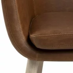 Tuotemerkit Nora Nojatuoli - Ruskea PU/valkoinen Pigmentoitu Tammi -Keittiö- ja ruokapöytätuolit Försäljningsbutik d4424b19e71202e704c30d0f8b9c2cbc59