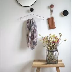 Tuotemerkit Barcelonan Penkki - Tiikki -Keittiö- ja ruokapöytätuolit Försäljningsbutik feffe3d992f7f609de732e1c362a62e289